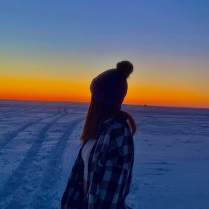 Meet your Posher, Charlize